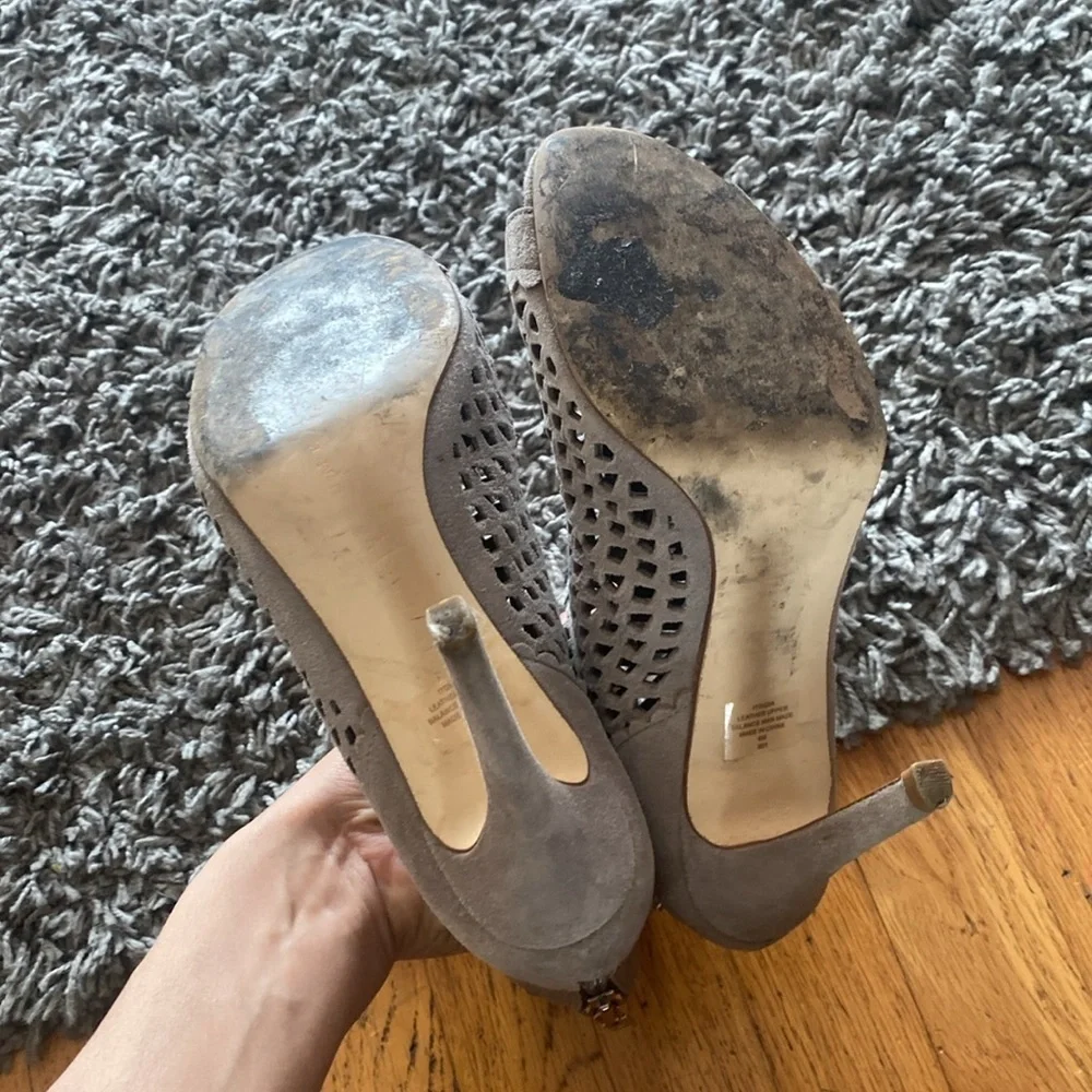 Ivanka Trump Womens Taupe Leather Didia Caged Peep Toe Cut Out Pump Heels 6M